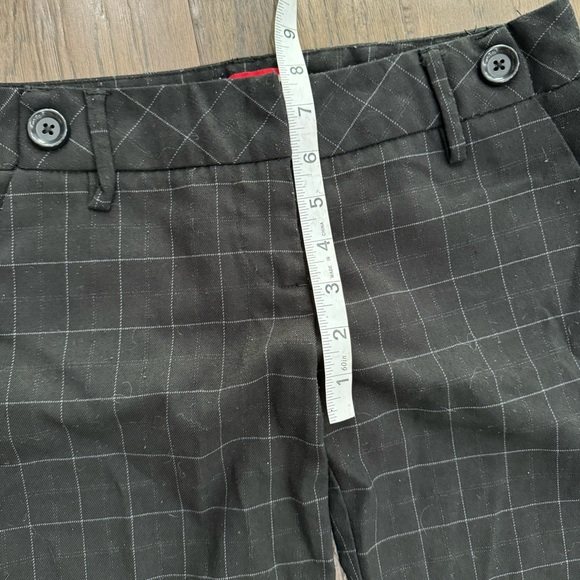 Guess Jeans Cropped Pants - Picture 5 of 9